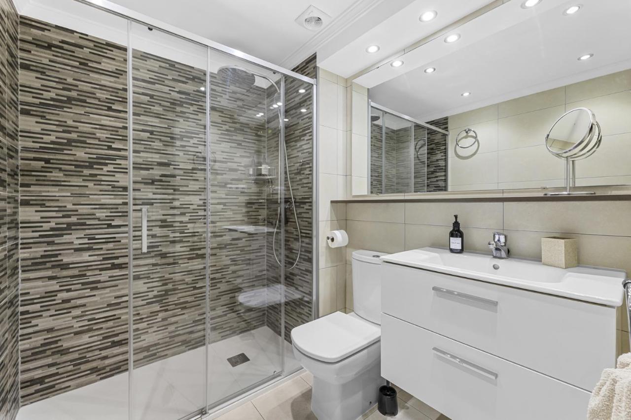 Апартаменти Casahost Bastian Boutique I Seaview Коста-Тегісе Екстер'єр фото