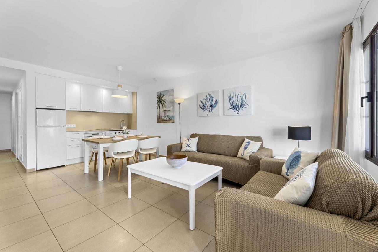 Апартаменти Casahost Bastian Boutique I Seaview Коста-Тегісе Екстер'єр фото