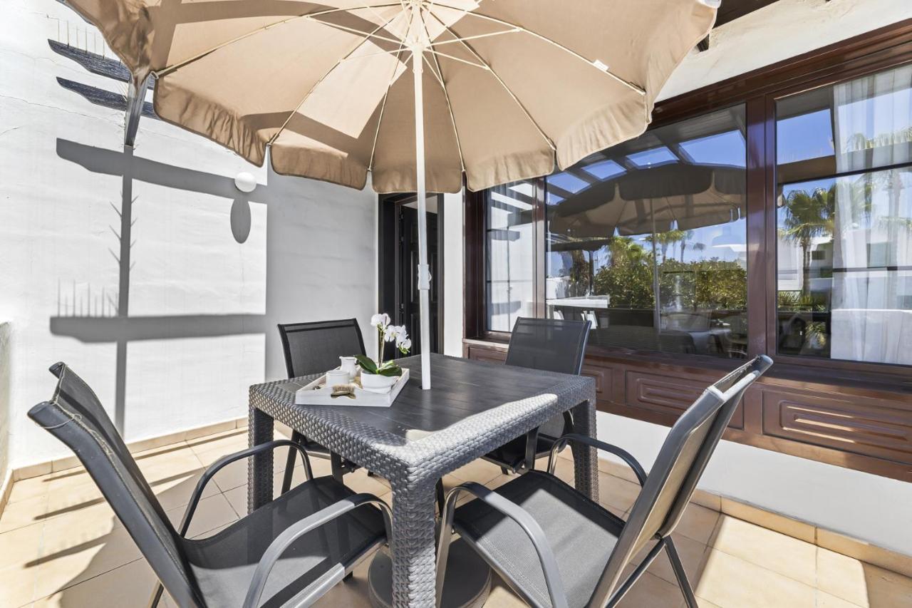 Апартаменти Casahost Bastian Boutique I Seaview Коста-Тегісе Екстер'єр фото